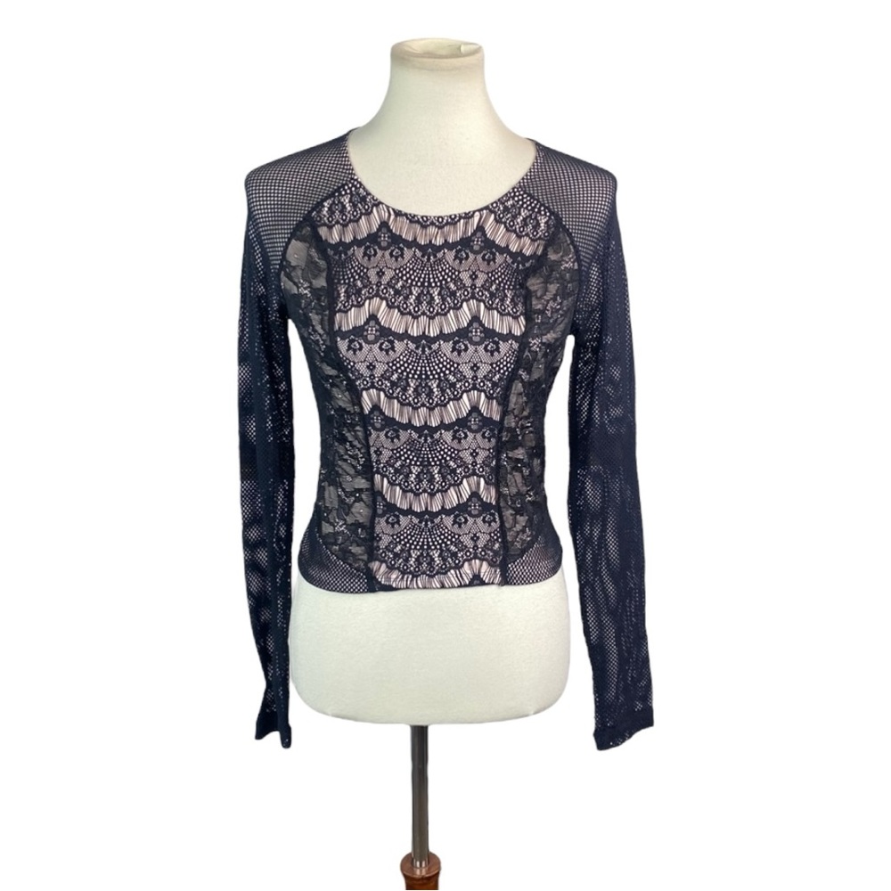Woman’s Guess lace overlay front body with long mesh sleeves size S
